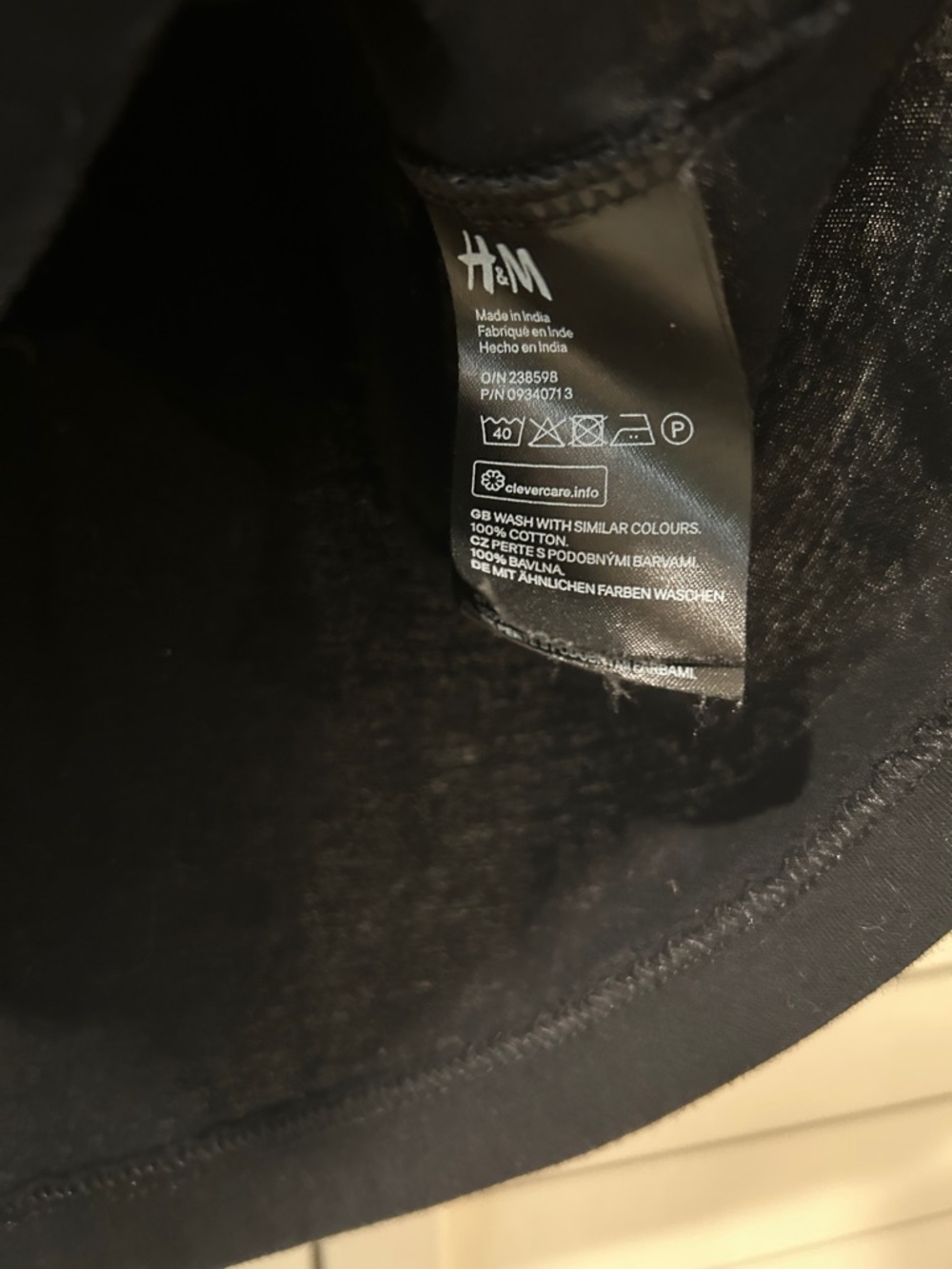 H&M Divided Black Relaxed Crewneck Tee Size M - Picture 4 of 5